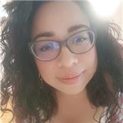 Soy una Maestra titulada por vocación, con más de 20 años de experiencia laboral enseñando a niños pequeños y medianos.